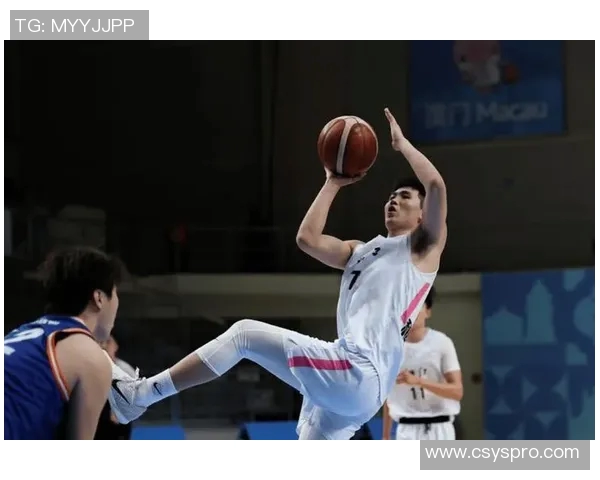 高诗岩：从青年篮球新星到职业生涯的辉煌蜕变之路